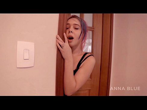 ❤️ 我回到了我的兄弟身上。我和他的女朋友發生了性關係。女同性戀的回報。 ❤❌ 俄羅斯色情 在我們 ﹏